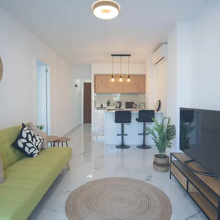 Blue Sea Unique In - Short Walk To The Beach