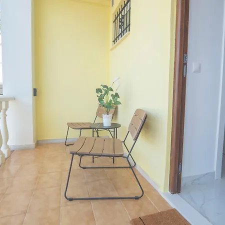 Blue Sea Unique In - Short Walk To The Beach Apartment