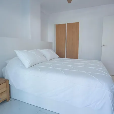 Apartment Blue Sea Unique In - Short Walk To The Beach *